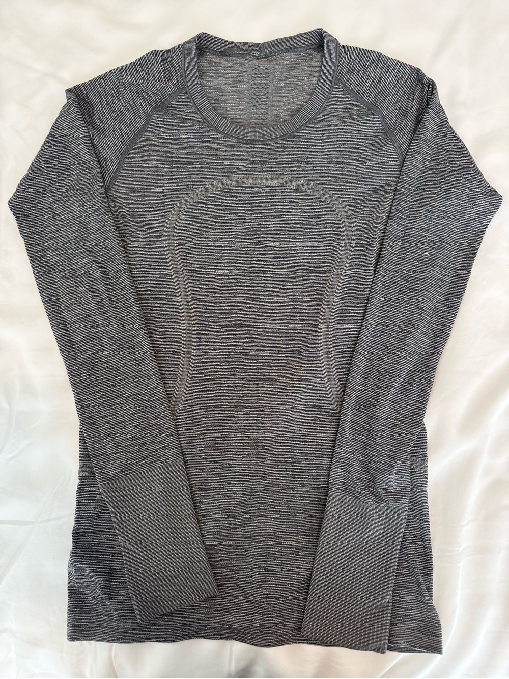 Lululemon Women's Seamless Long-Sleeve Active Top - Gray